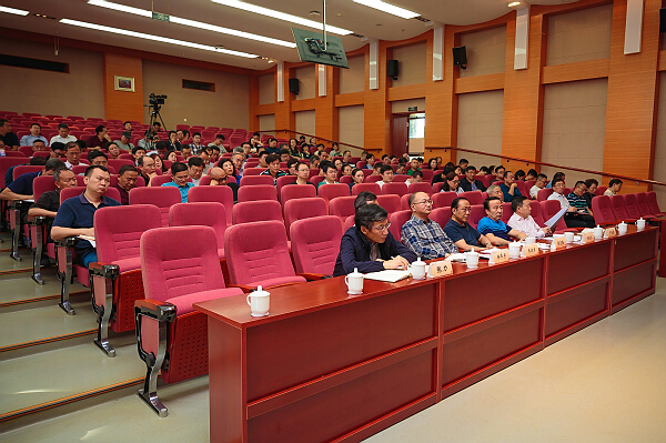 http://www.news.ynu.edu.cn/__local/D/EE/0E/19D9F16651DB1B5A1AFFEA07CAC_CB14BFFD_5E3FA.jpg